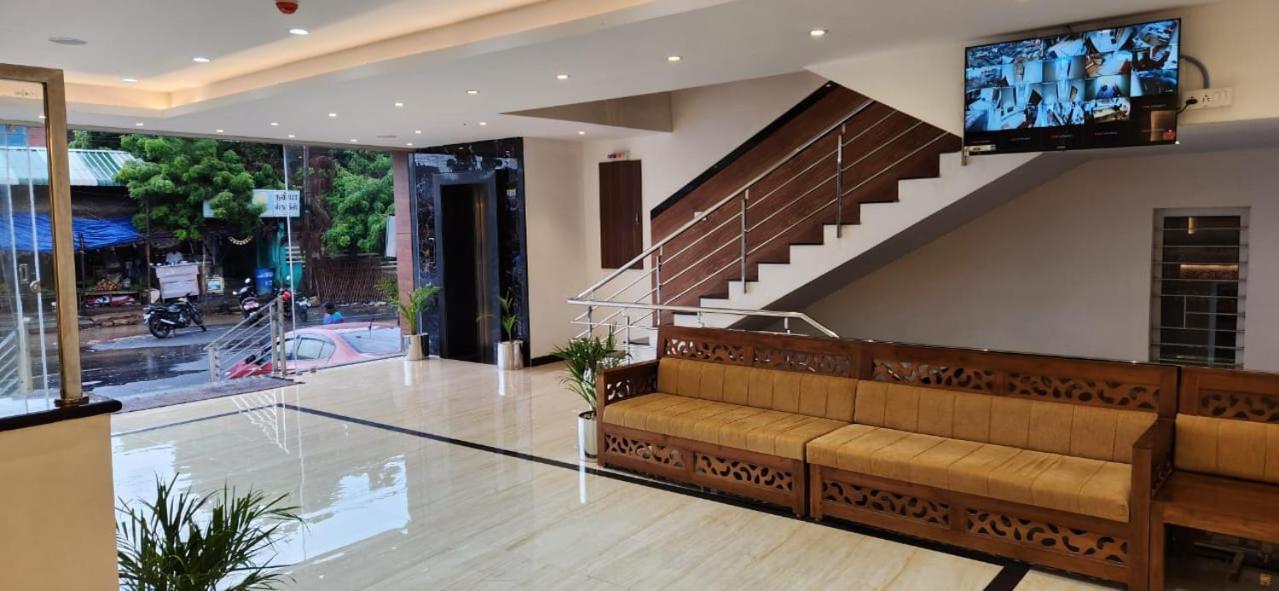 Ponni Residency Thanjavur Exterior photo